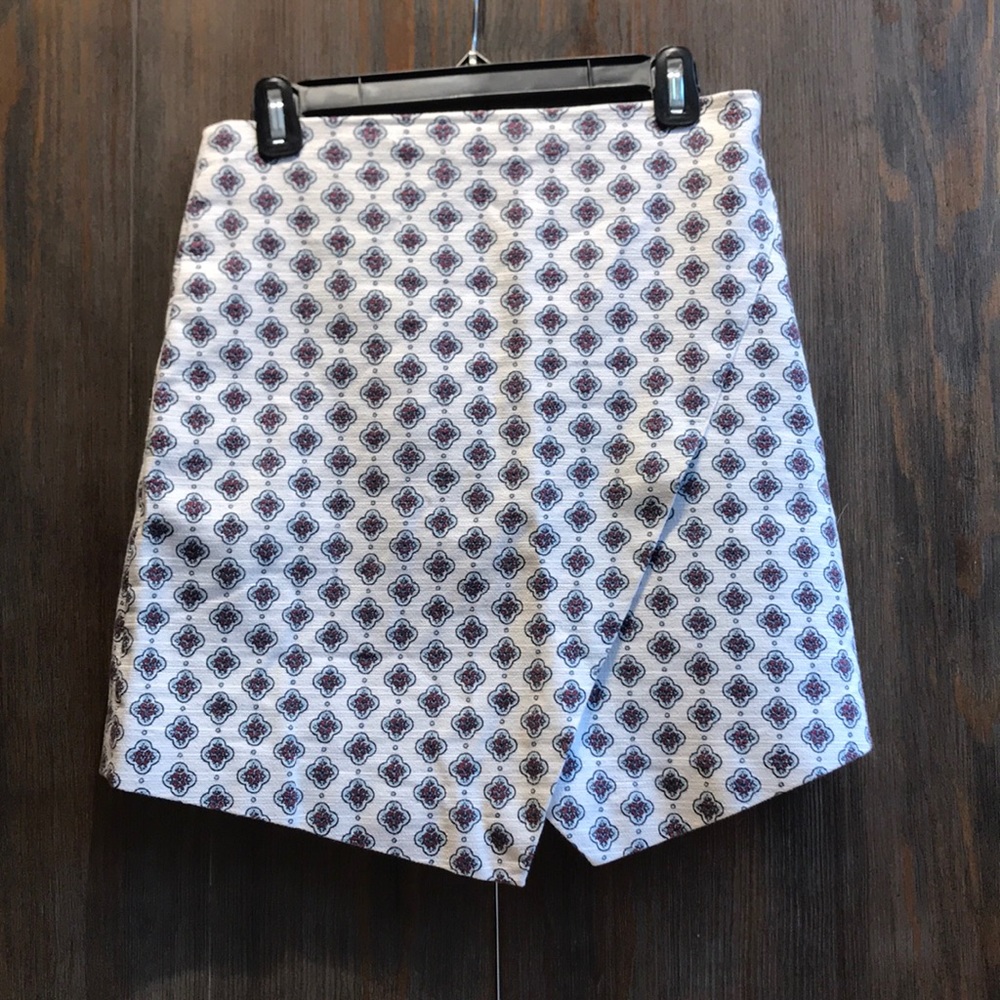 Loft asymmetrical hem line skirt Size 4